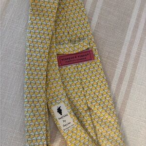 Vineyard Vines tie